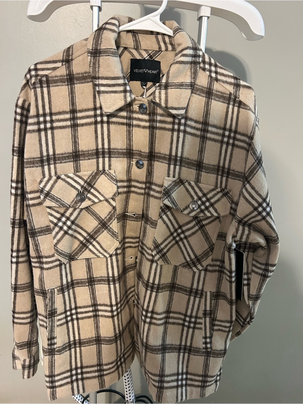 Velvet Heart Women’s Beige Plaid Shacket